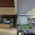 4 Bedroom Villa With Pool In The Center Of Seminyak