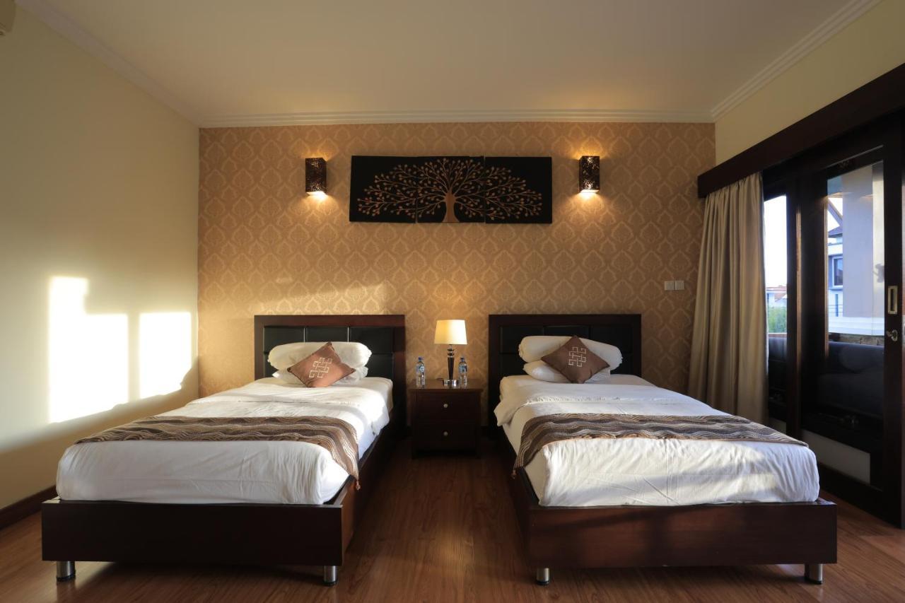 Villa 4 Bedroom With Pool In The Center Of Seminyak (Bali)